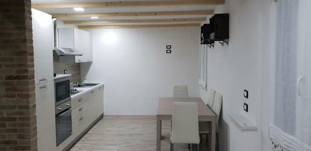 Bomboniera Apartment Comacchio Bagian luar foto